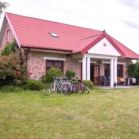 Atmospheric With A Swimming Pool Holiday home *