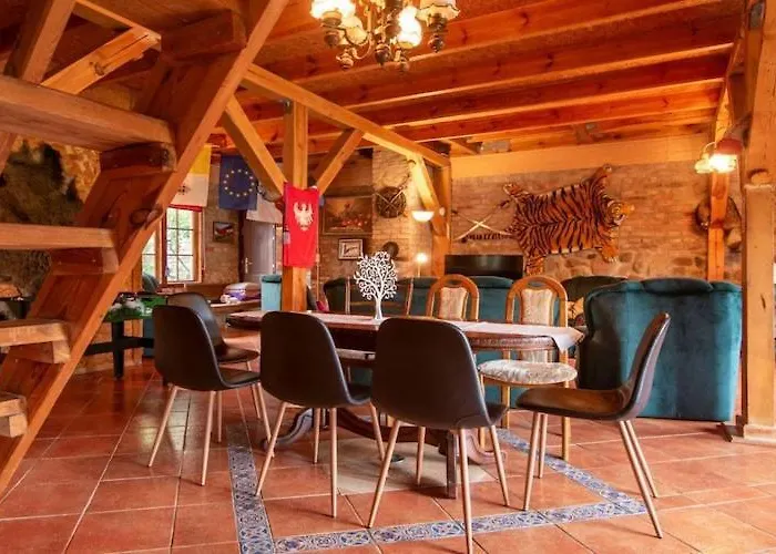 Atmospheric With A Swimming Pool