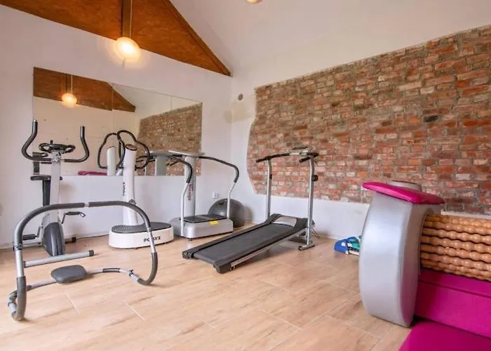 Atmospheric With A Swimming Pool